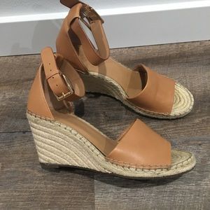 Vince Camuto Espadrille size 9.5
